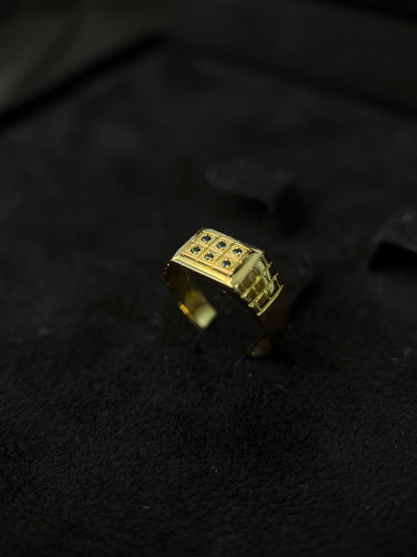 Anillo 6 piedras/5.75g.