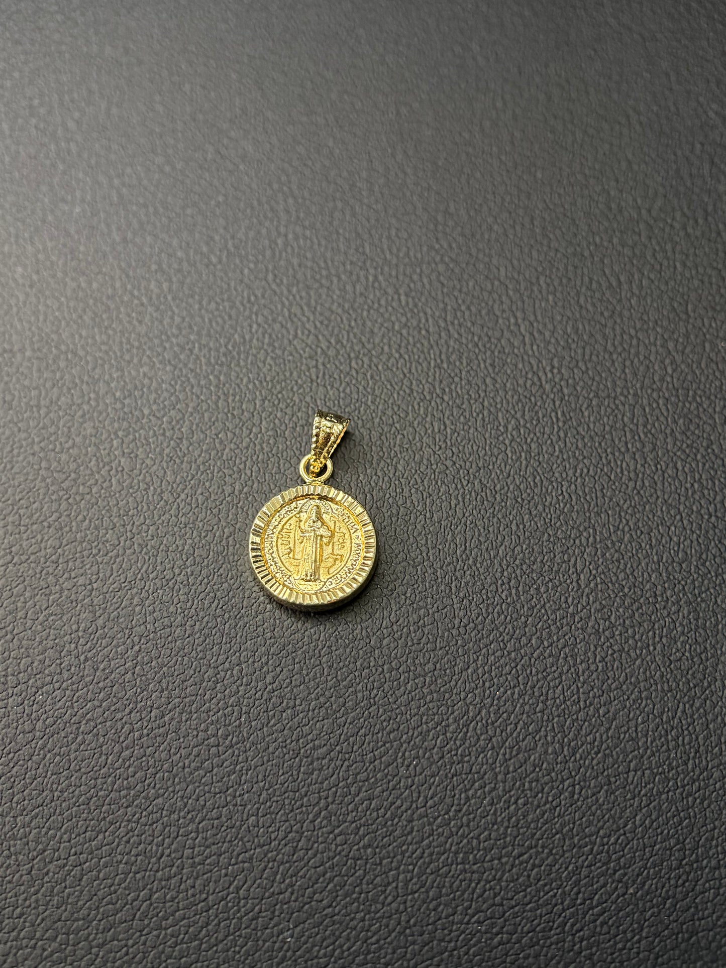 𝐒𝐚𝐧 𝐁𝐞𝐧𝐢𝐭𝐨 𝐃𝐢𝐚𝐦𝐚𝐧𝐭𝐚𝐝𝐨