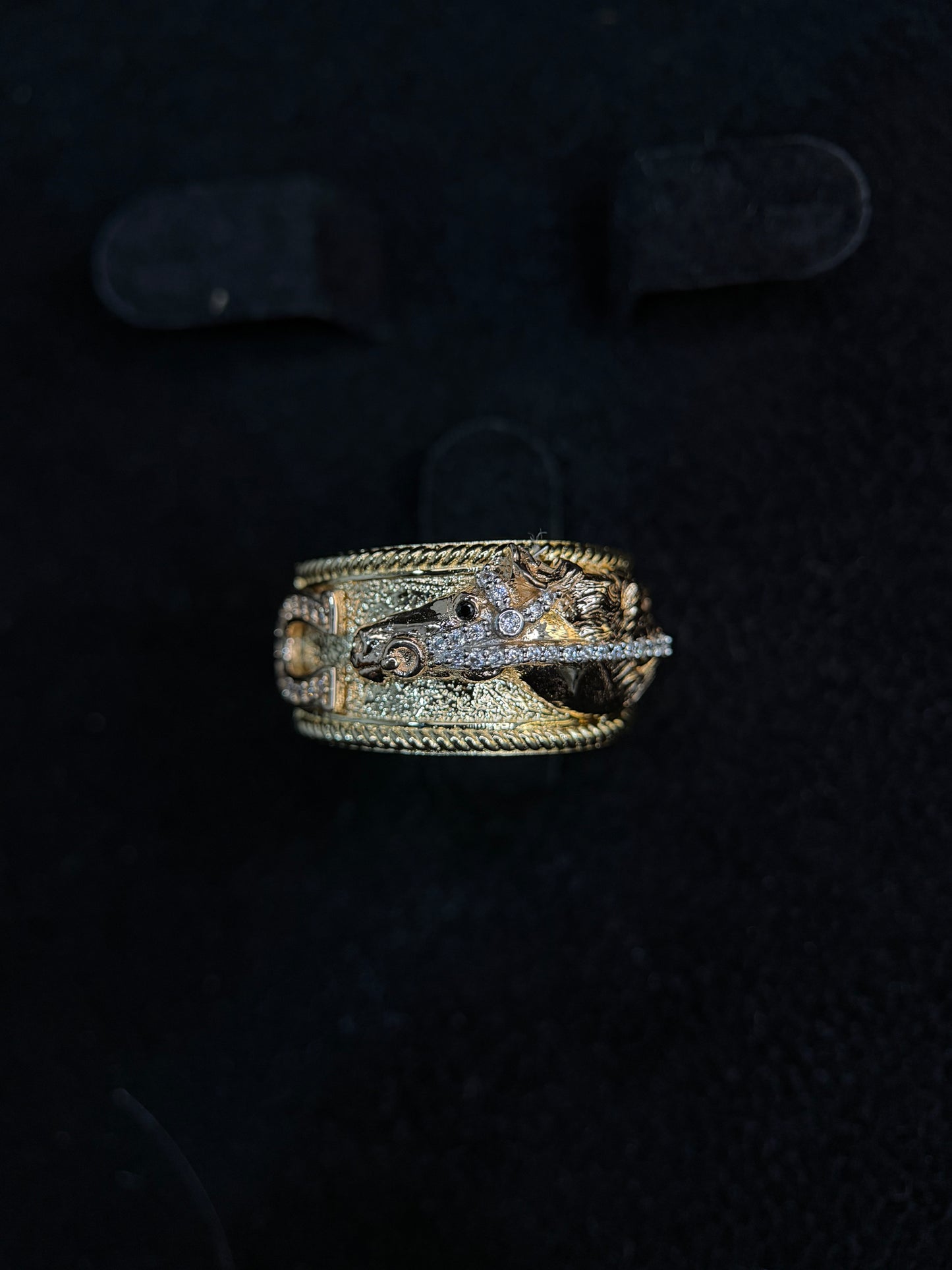 Anillo Caballista/3 Oros/12.5 grms.